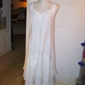 White Mena Cinque 100% Linen Dress Size L